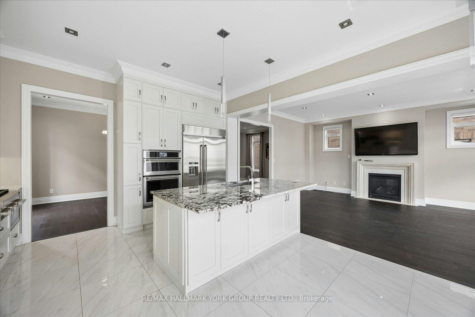 19 Lampkin Street, Georgina, ON, L0E 1R0 - 15