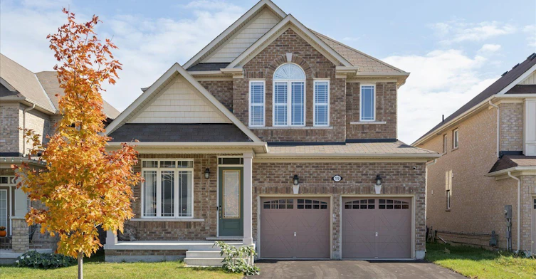 19 Lampkin Street, Georgina, ON, L0E 1R0