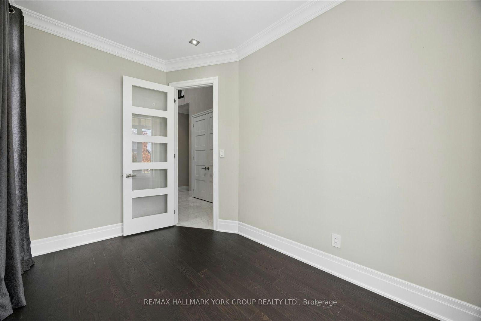19 Lampkin Street, Georgina, ON, L0E 1R0 - 4