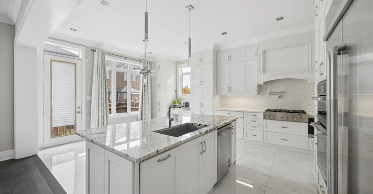 19 Lampkin Street, Georgina, ON, L0E 1R0 - 14