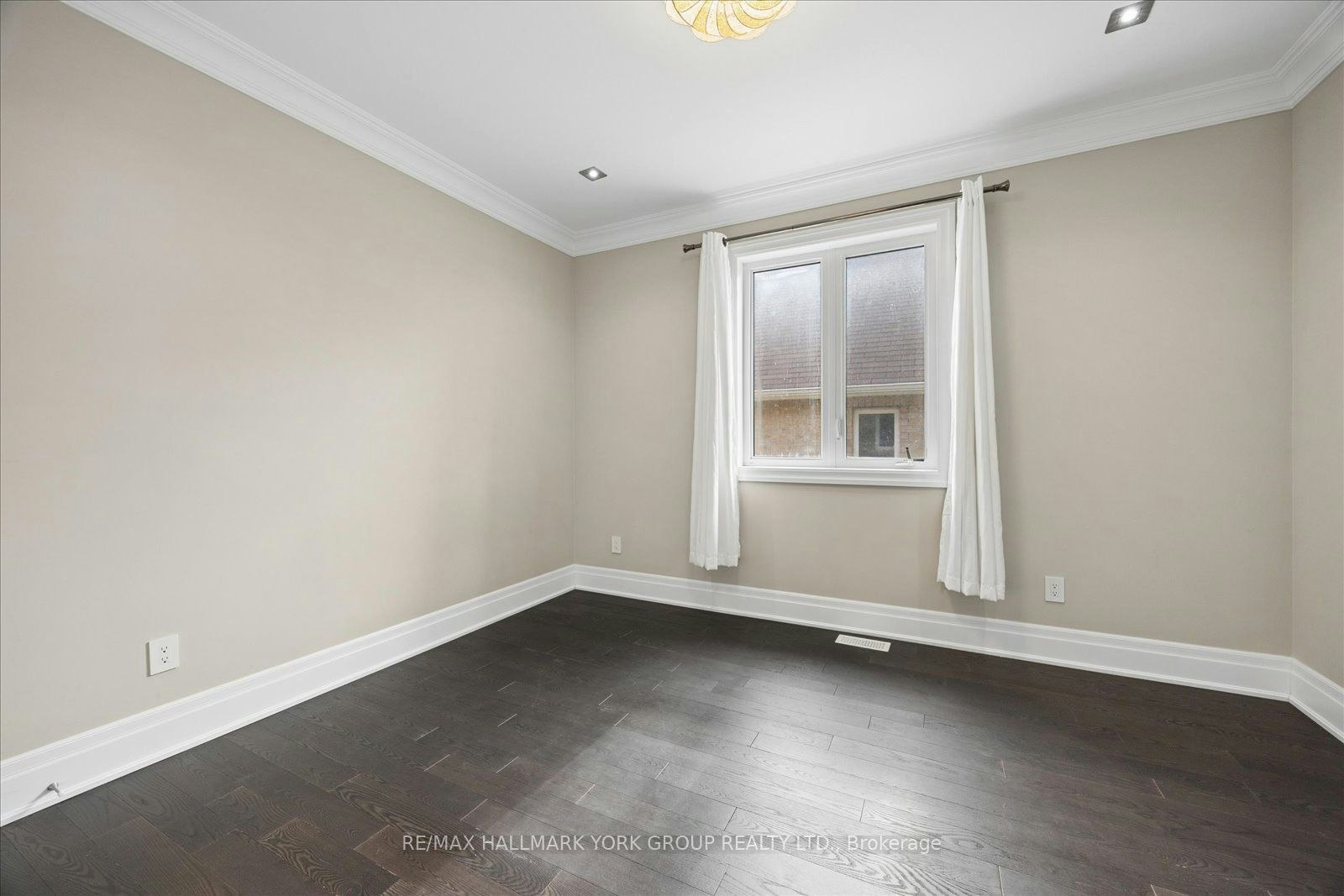 19 Lampkin Street, Georgina, ON, L0E 1R0 - 34