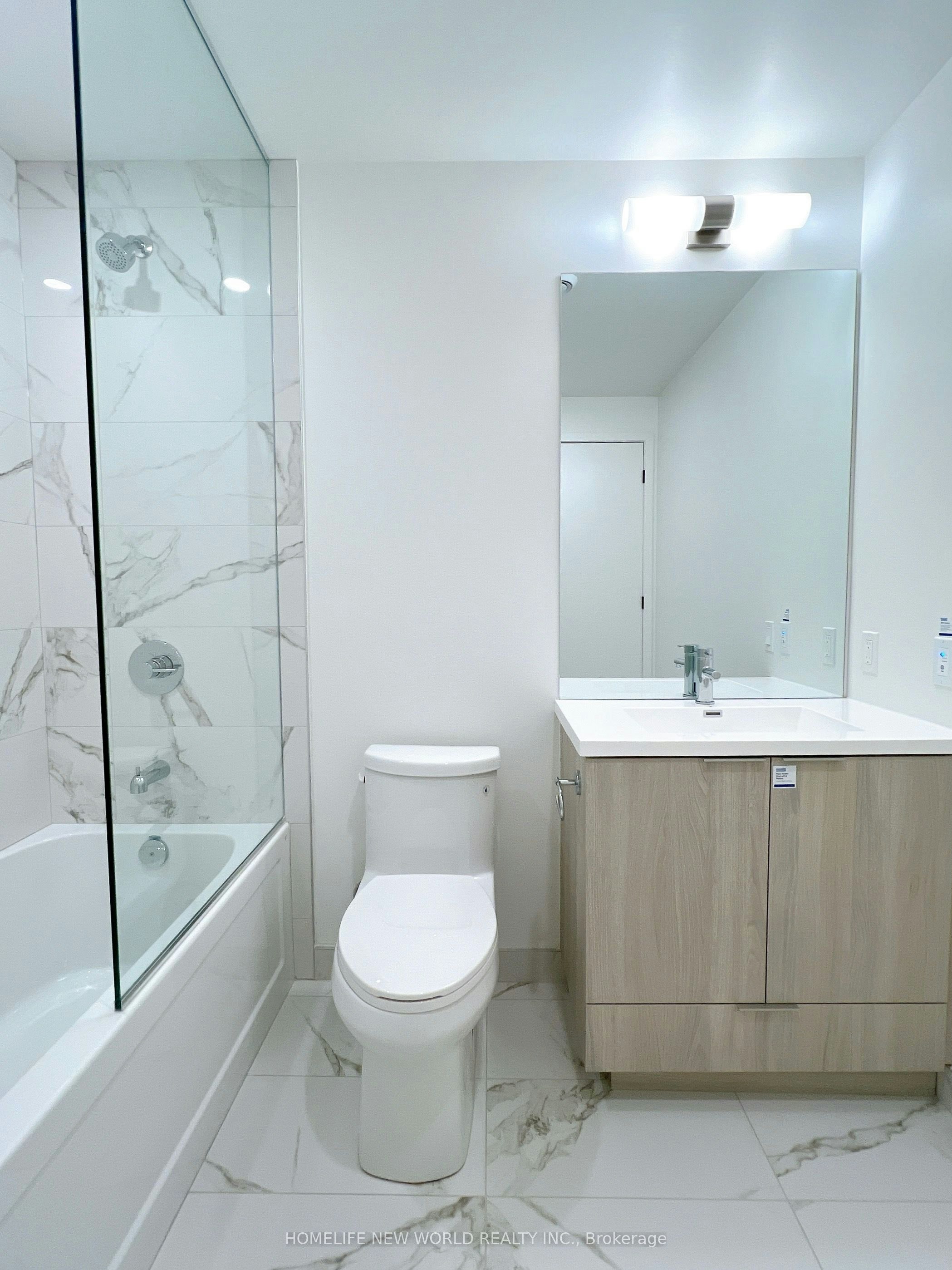 1112-8 Interchange Way, Vaughan, ON, L4K 5Z7 - 9