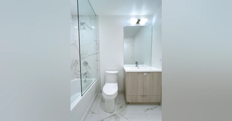 1112-8 Interchange Way, Vaughan, ON, L4K 5Z7 - 9