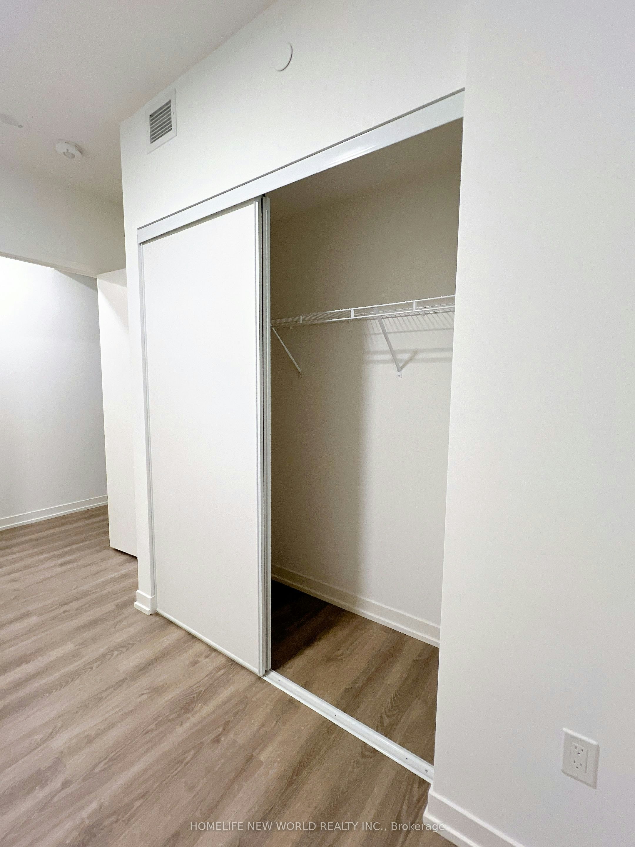 1112-8 Interchange Way, Vaughan, ON, L4K 5Z7 - 11