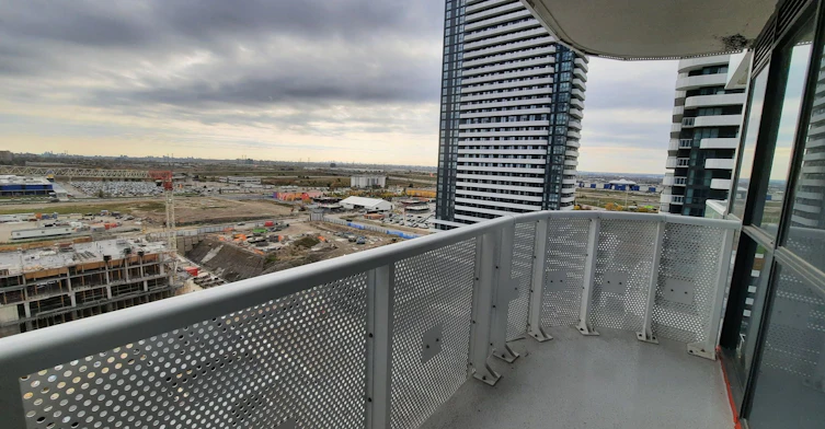 1112-8 Interchange Way, Vaughan, ON, L4K 5Z7 - 13