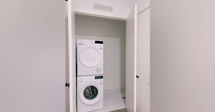 1112-8 Interchange Way, Vaughan, ON, L4K 5Z7 - 12