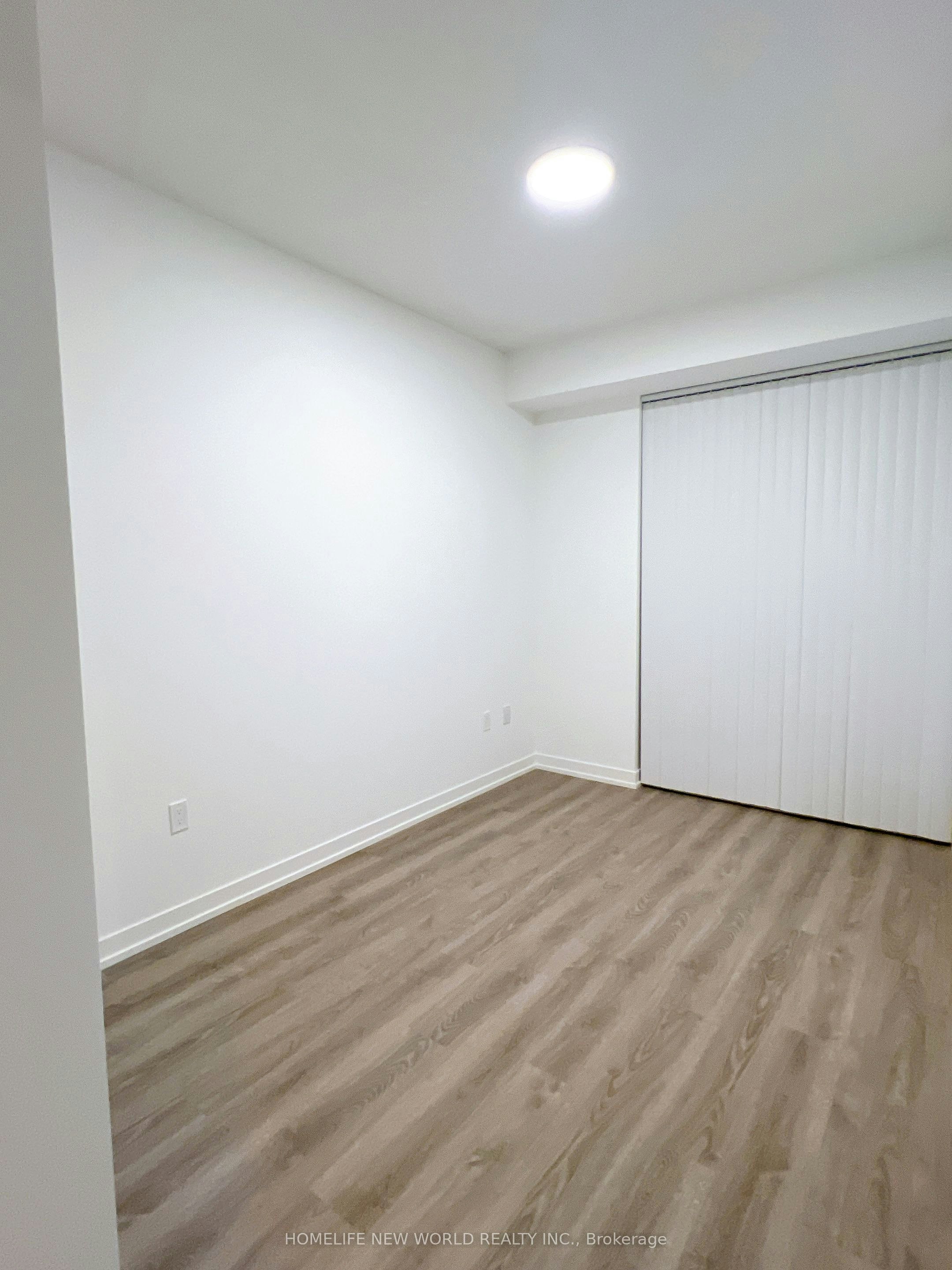 1112-8 Interchange Way, Vaughan, ON, L4K 5Z7 - 8
