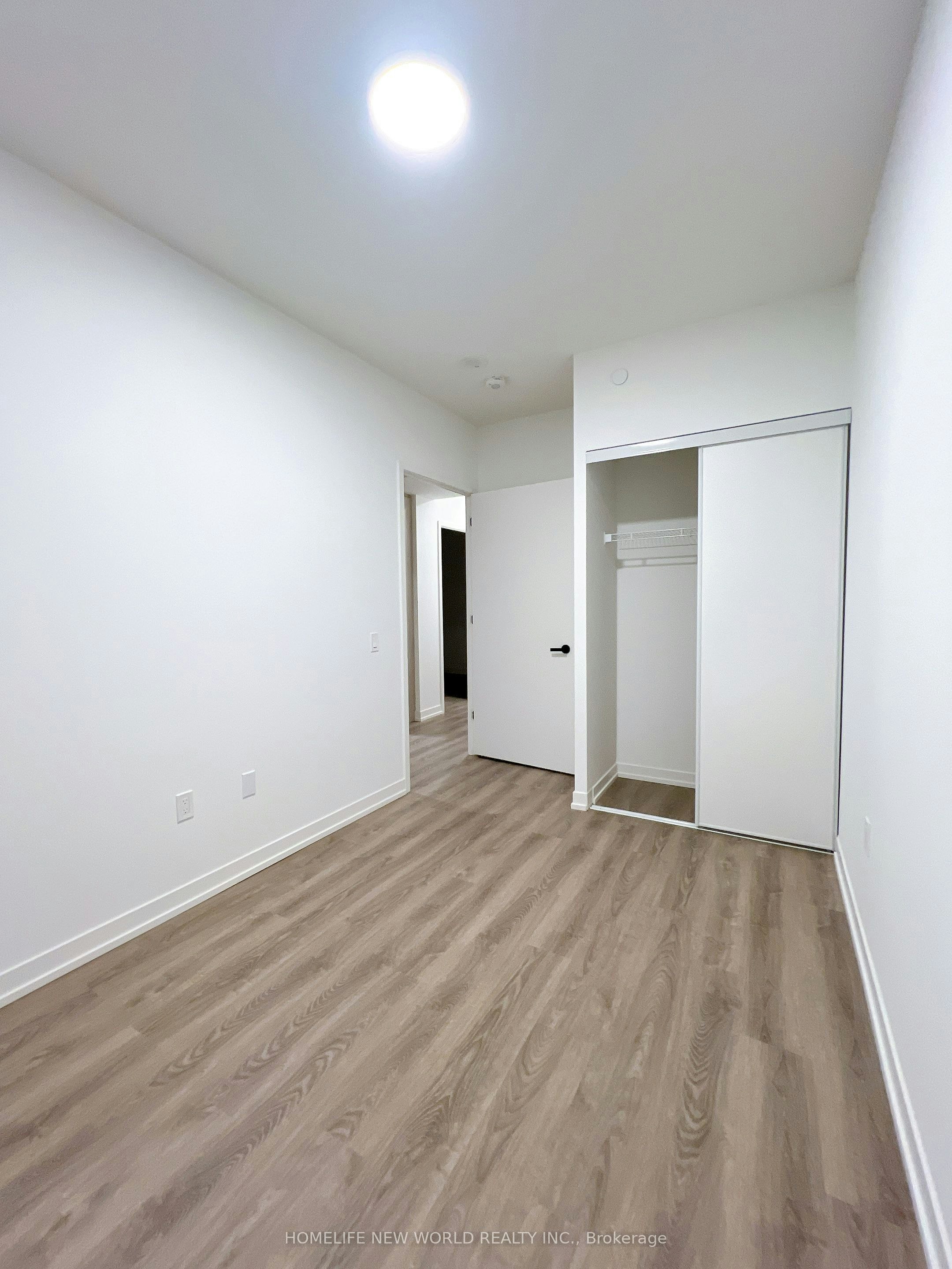 1112-8 Interchange Way, Vaughan, ON, L4K 5Z7 - 6