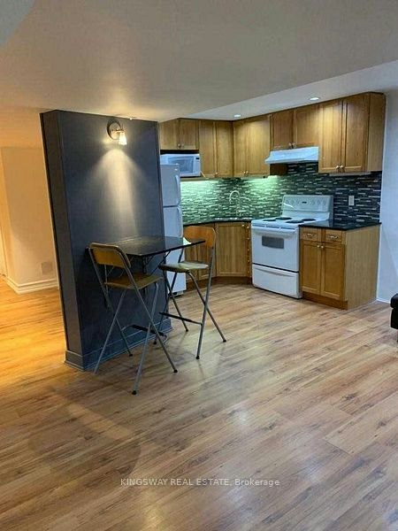 9 Kinney Gate, Vaughan, ON, L6A 2S3 - 8