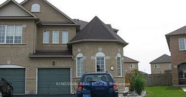 9 Kinney Gate, Vaughan, ON, L6A 2S3