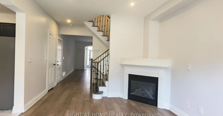 21 Russell Hill Road, Markham, ON, L6C 2L8 - 4