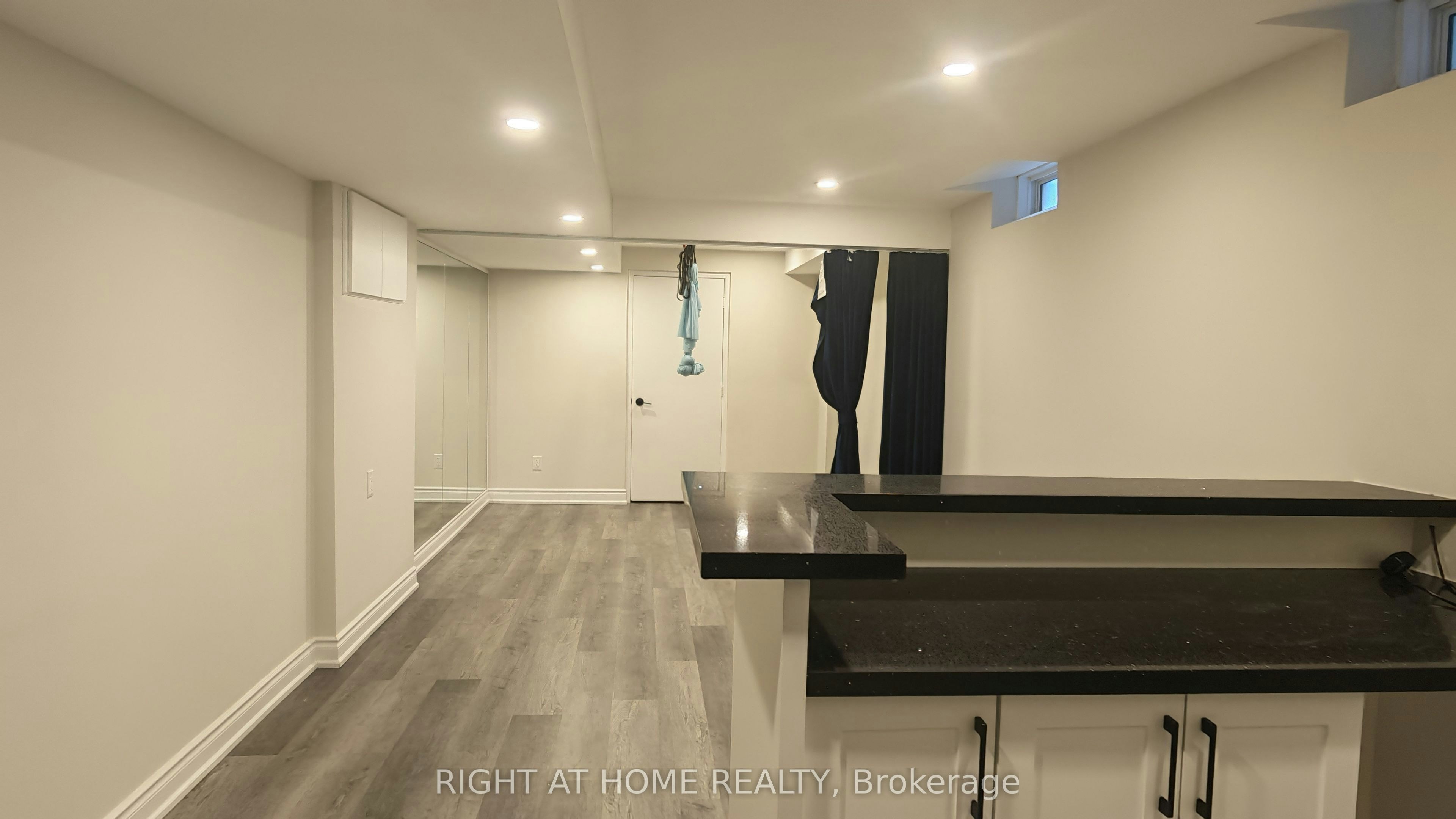 21 Russell Hill Road, Markham, ON, L6C 2L8 - 16