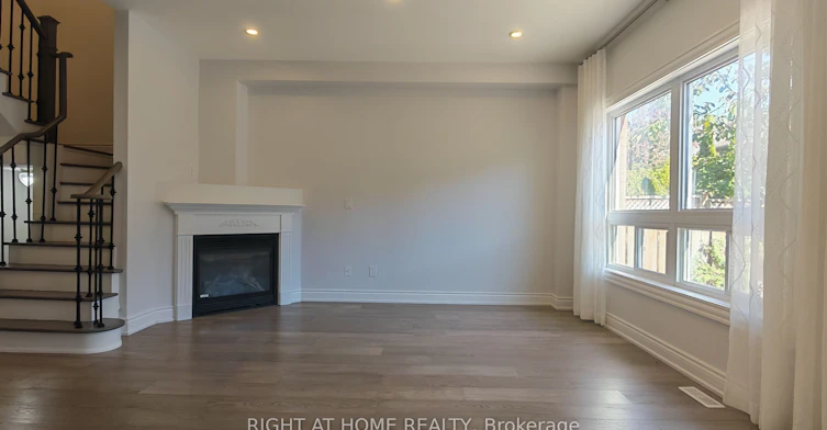 21 Russell Hill Road, Markham, ON, L6C 2L8 - 7