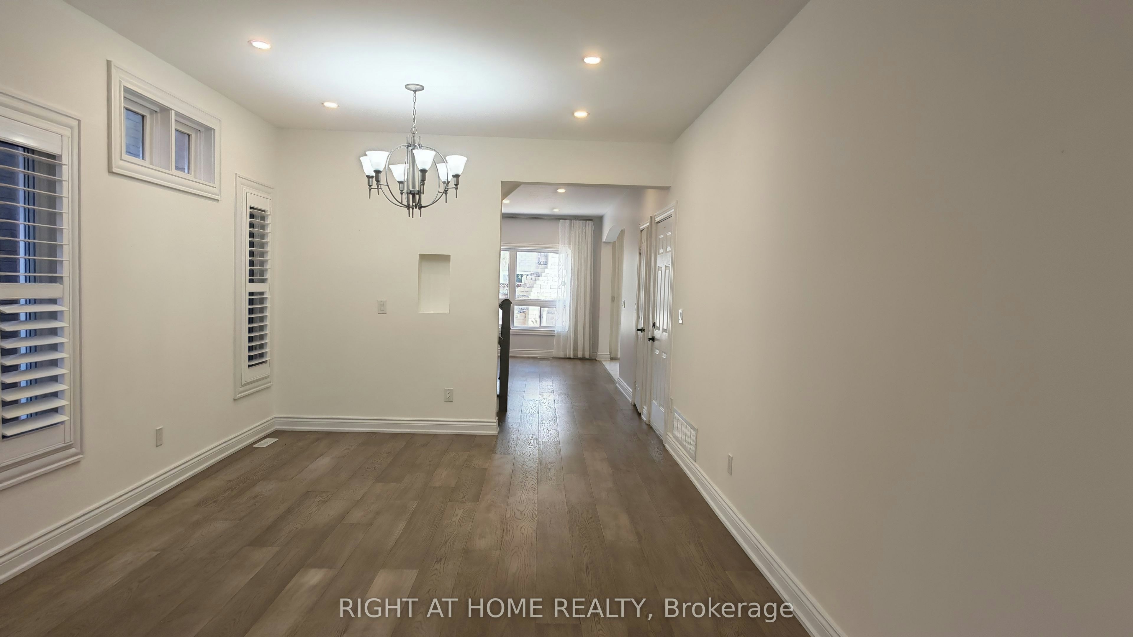 21 Russell Hill Road, Markham, ON, L6C 2L8 - 3