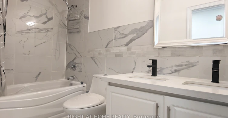 21 Russell Hill Road, Markham, ON, L6C 2L8 - 13