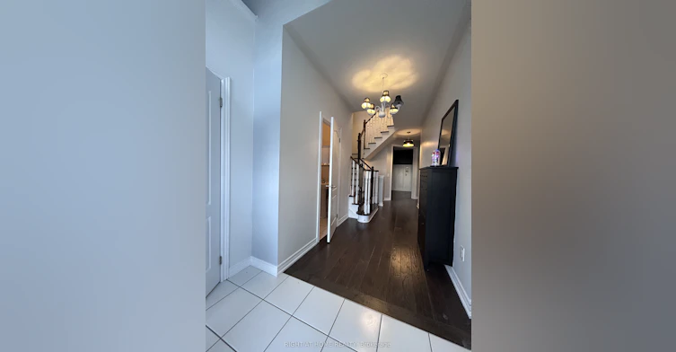 438 Kwapis Boulevard, Newmarket, ON, L3X 3K4 - 3