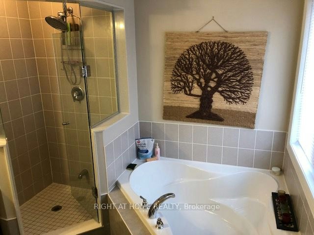 438 Kwapis Boulevard, Newmarket, ON, L3X 3K4 - 22