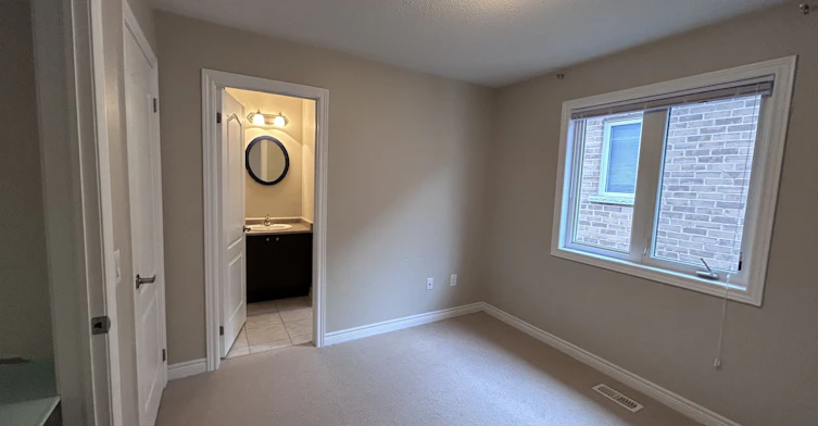 438 Kwapis Boulevard, Newmarket, ON, L3X 3K4 - 23