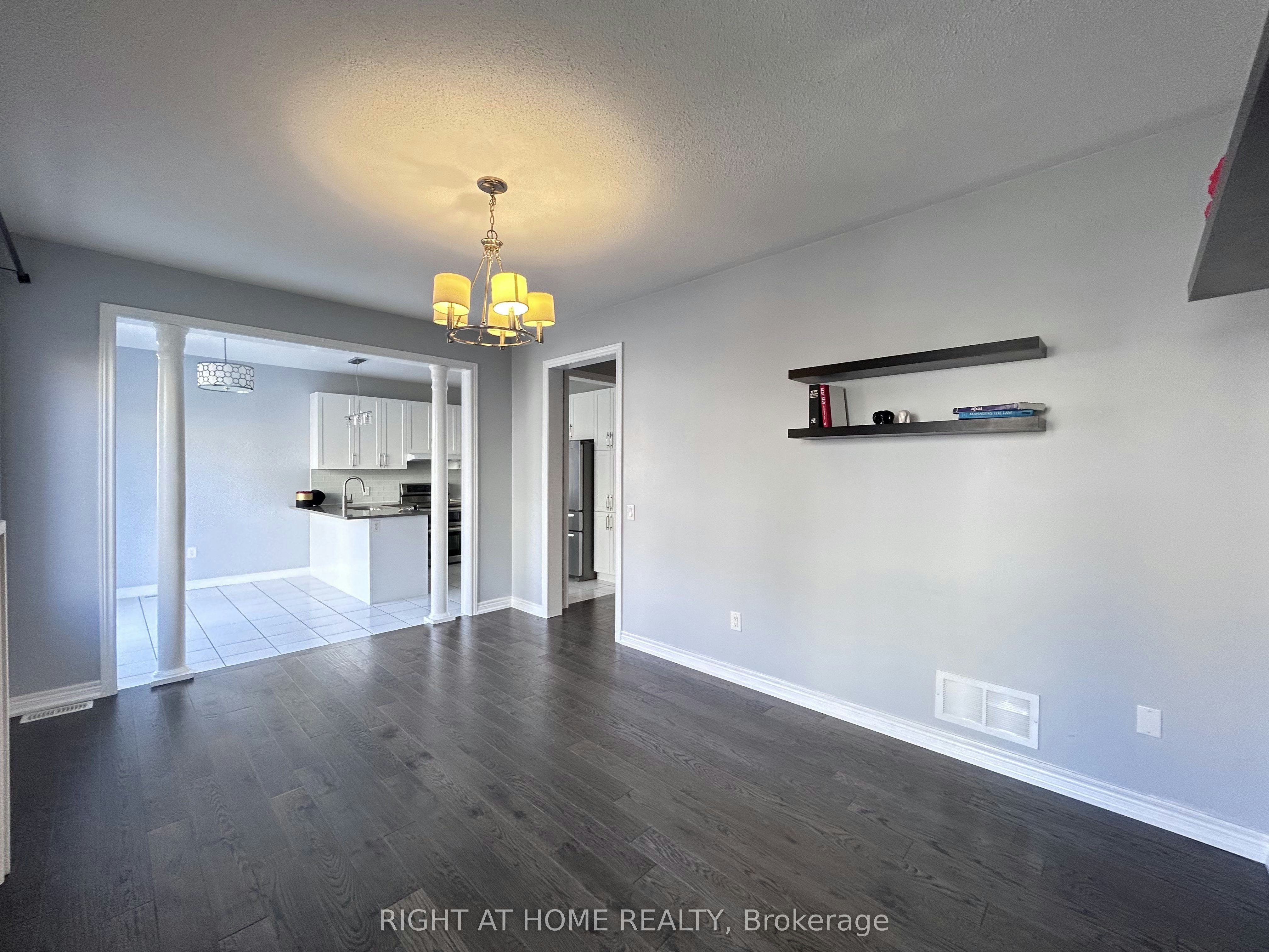 438 Kwapis Boulevard, Newmarket, ON, L3X 3K4 - 10