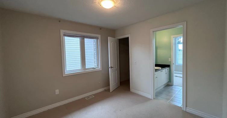 438 Kwapis Boulevard, Newmarket, ON, L3X 3K4 - 16