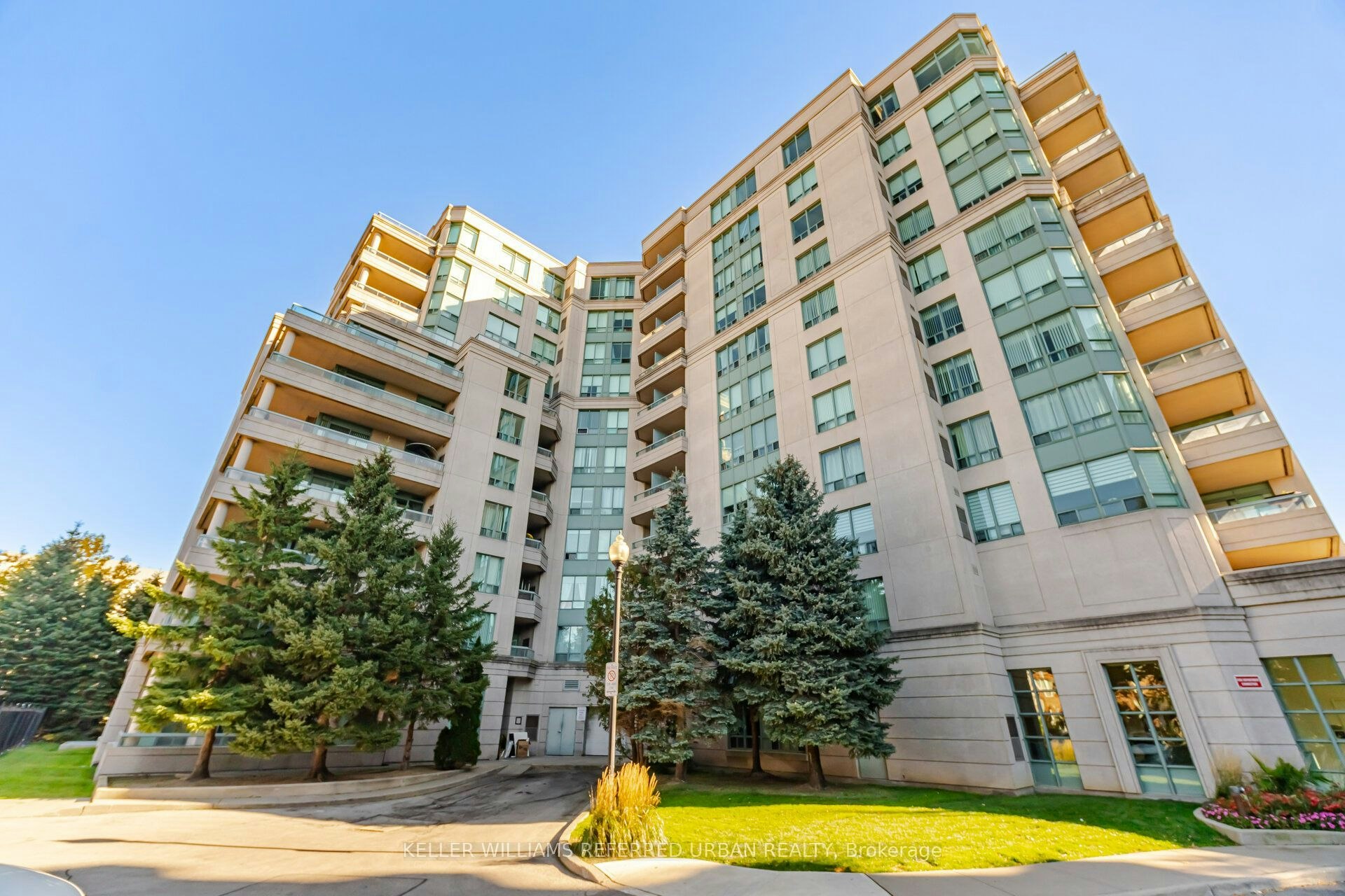 Ph307-5 Emerald Lane, Vaughan, ON, L4J 8P7