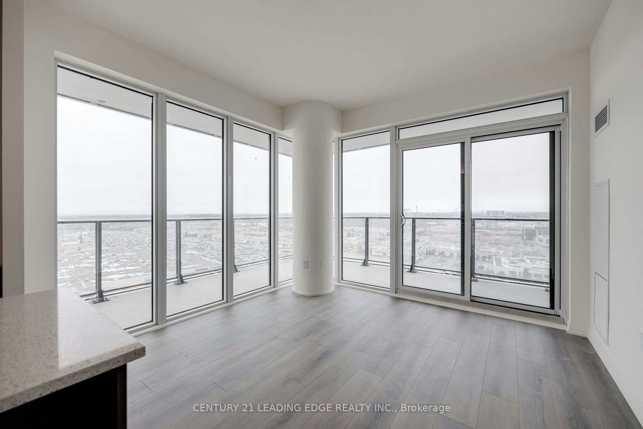 1521-9000 Jane Street, Vaughan, ON, L4K 0M6 - 7