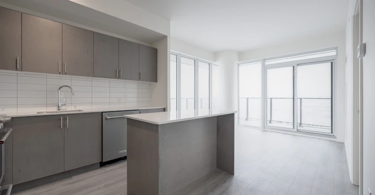 1521-9000 Jane Street, Vaughan, ON, L4K 0M6