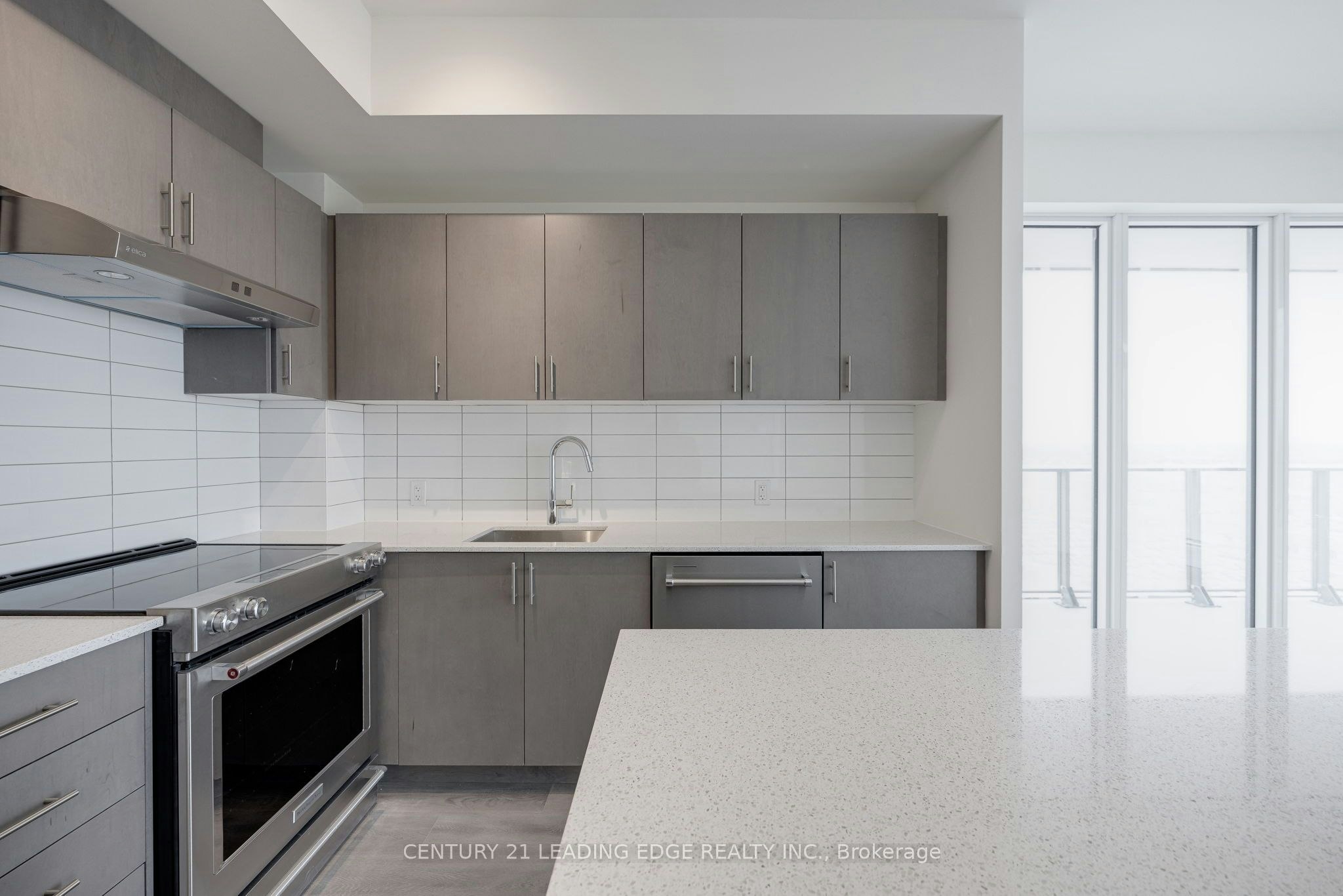 1521-9000 Jane Street, Vaughan, ON, L4K 0M6 - 2