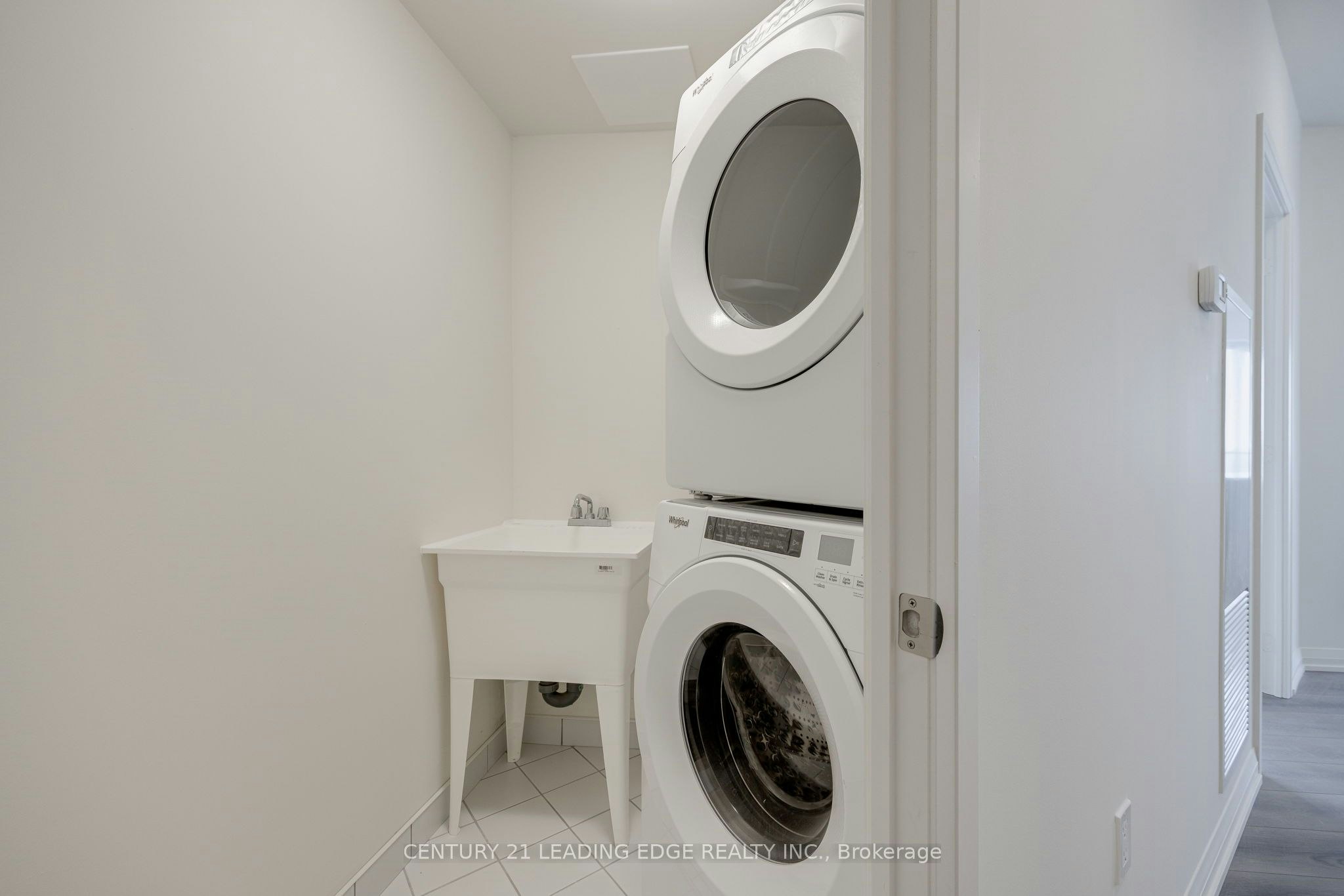1521-9000 Jane Street, Vaughan, ON, L4K 0M6 - 21