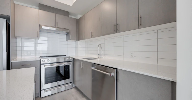 1521-9000 Jane Street, Vaughan, ON, L4K 0M6 - 5