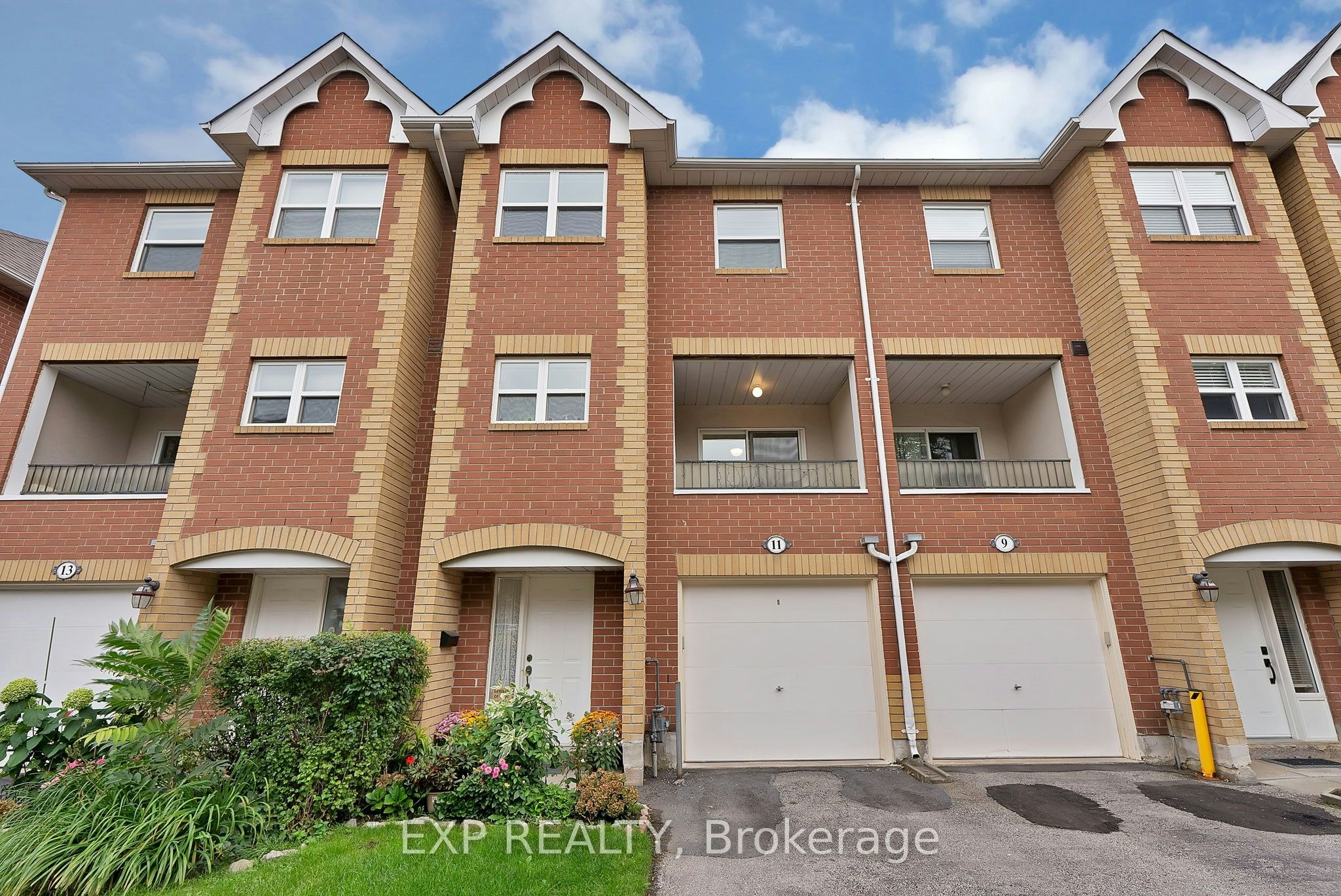 11 Maple Park Way, Markham, ON, L6G 1C5 - 2