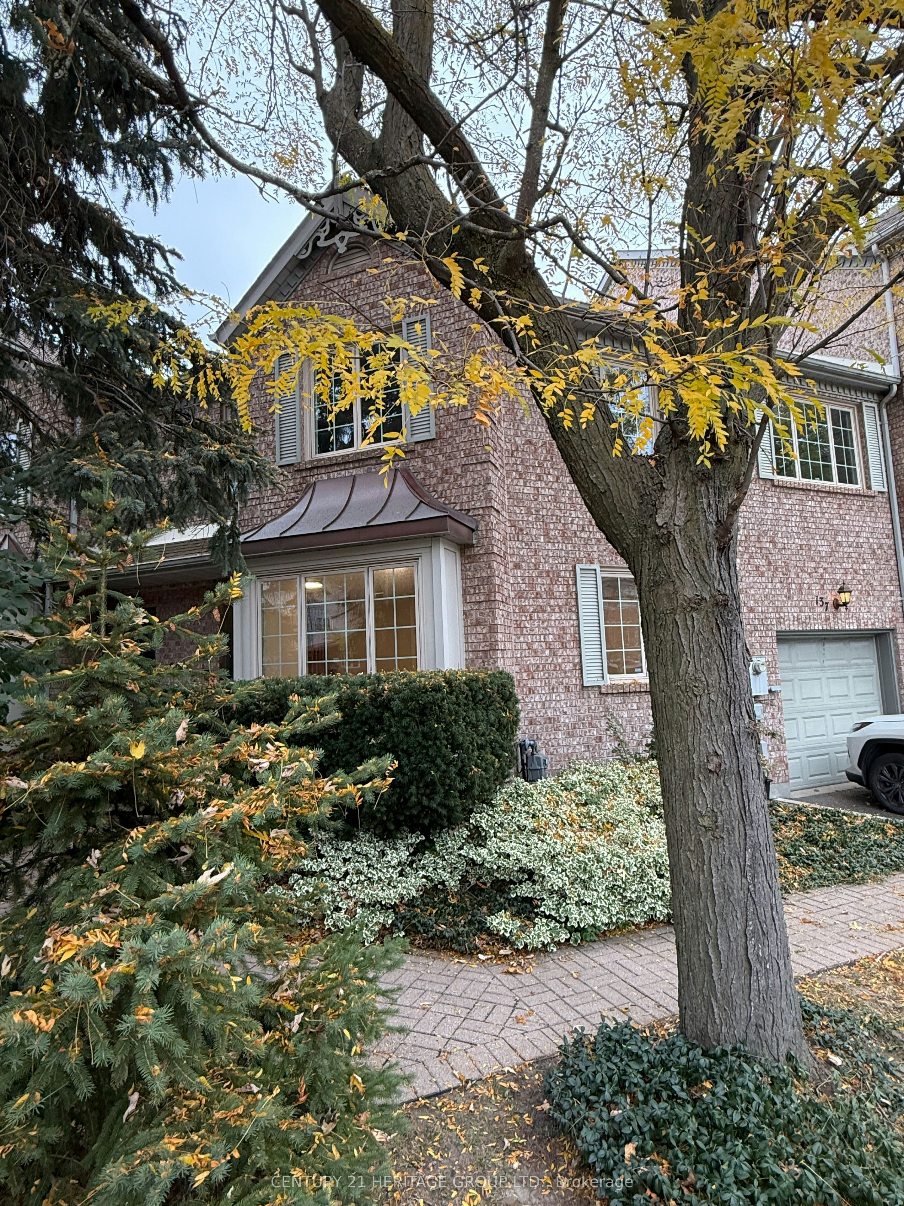 5-137 Hall Street, Richmond Hill, ON, L4C 4N9 - 5