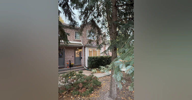 5-137 Hall Street, Richmond Hill, ON, L4C 4N9