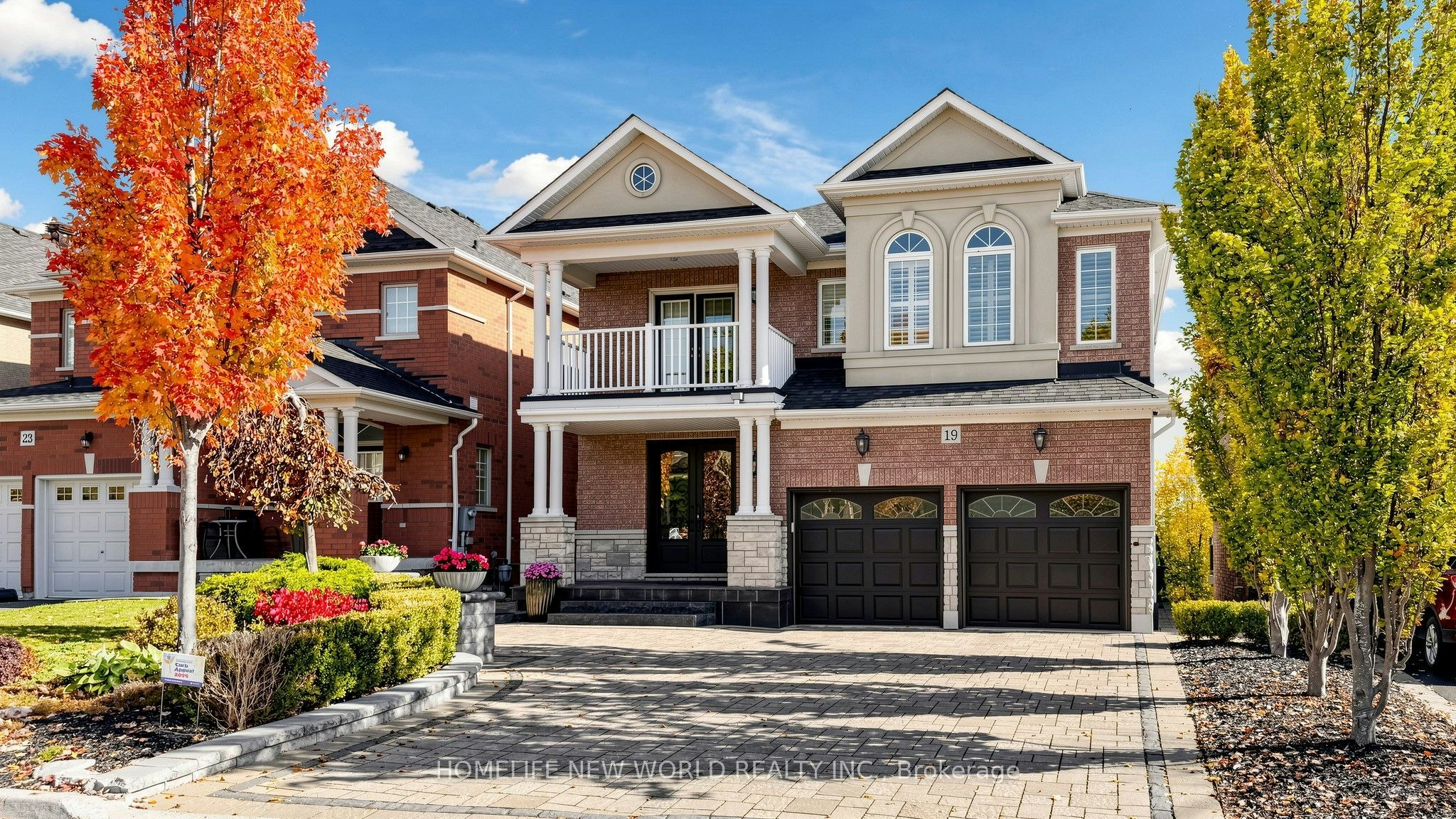 19 Featherwood Drive, Vaughan, ON, L6A 0S3