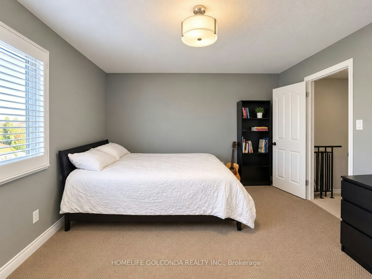 930 Comfort Lane E, Newmarket, ON, L3X 1V7 - 3