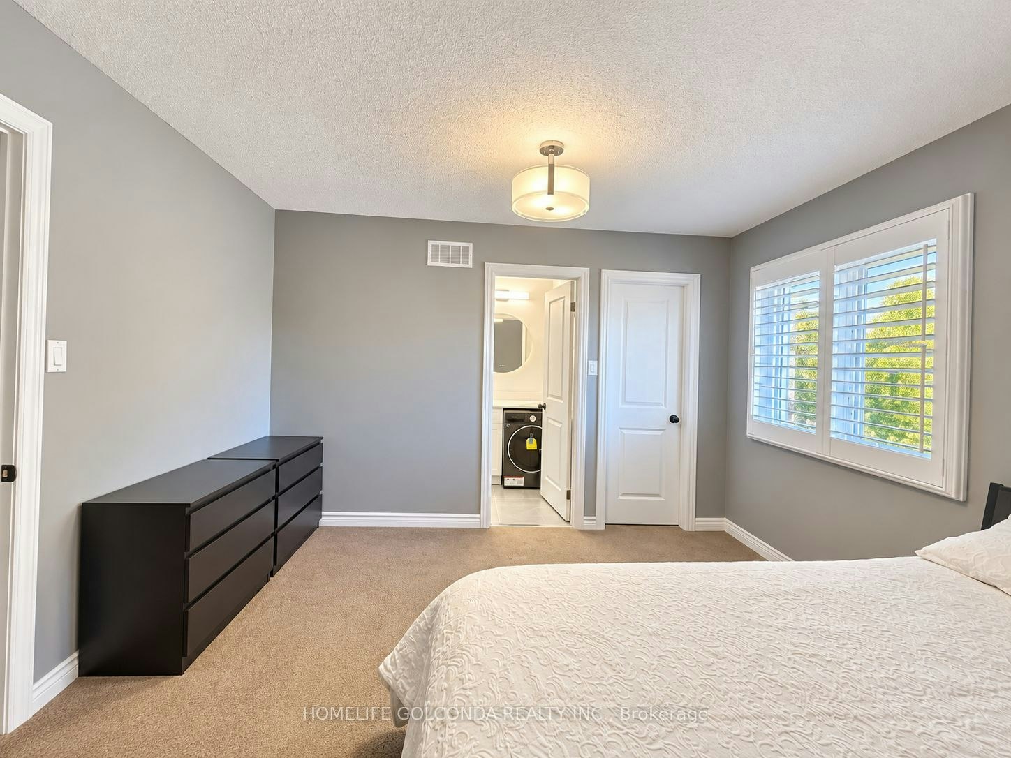 930 Comfort Lane E, Newmarket, ON, L3X 1V7 - 4