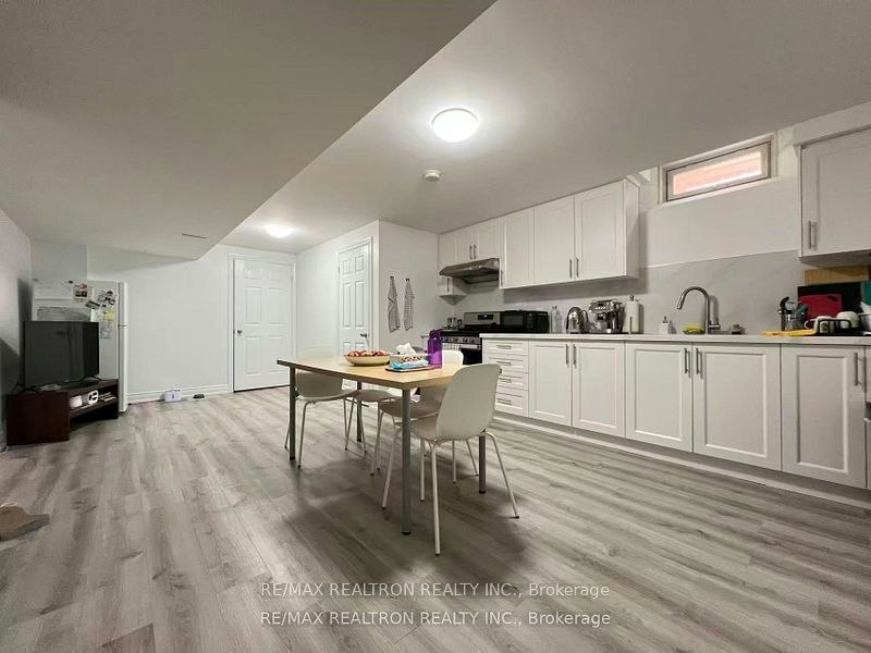 Lower-8 Queen Isabella Crescent, Vaughan, ON, L6A 3J7 - 3
