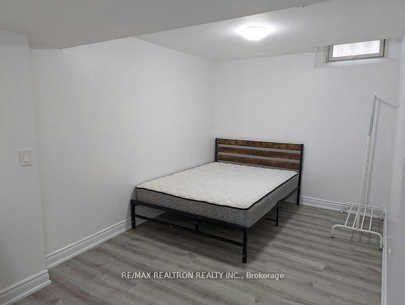 Lower-8 Queen Isabella Crescent, Vaughan, ON, L6A 3J7 - 10