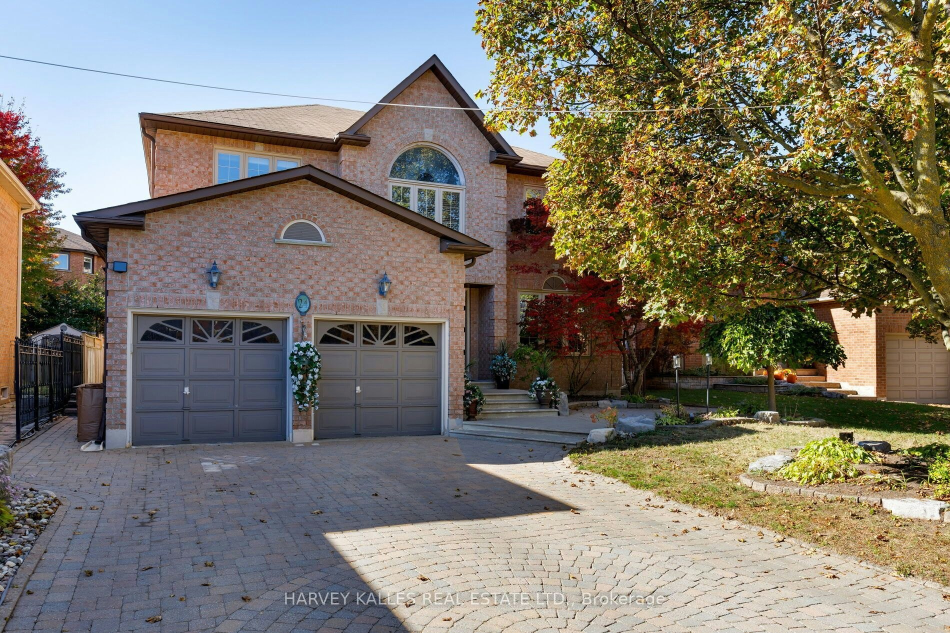 24 Chip Court, Richmond Hill, ON, L4C 9G3