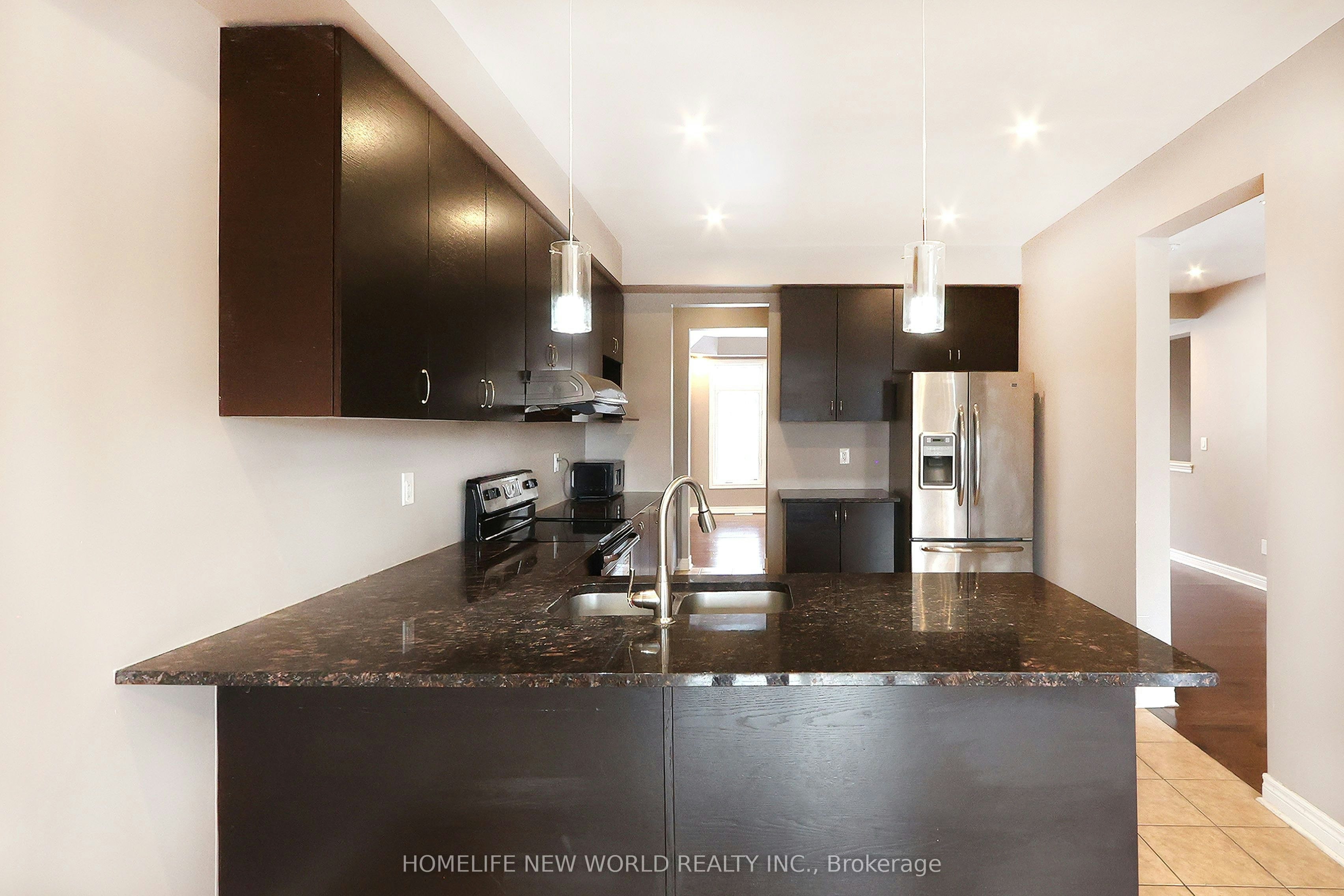 2nd Master Bedroom-41 Pulpwood Crescent, Richmond Hill, ON, L4E 0V1 - 21
