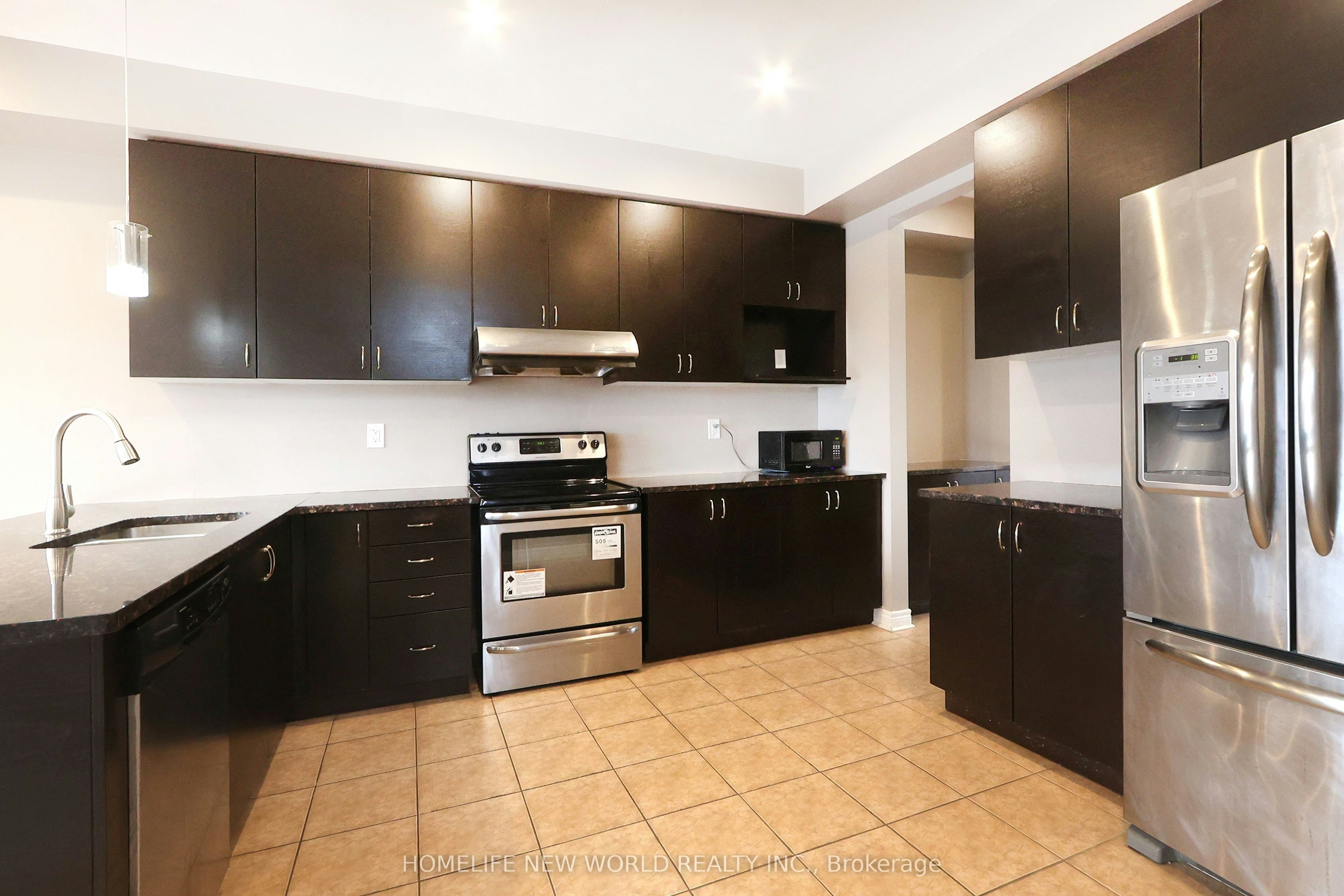 2nd Master Bedroom-41 Pulpwood Crescent, Richmond Hill, ON, L4E 0V1 - 27