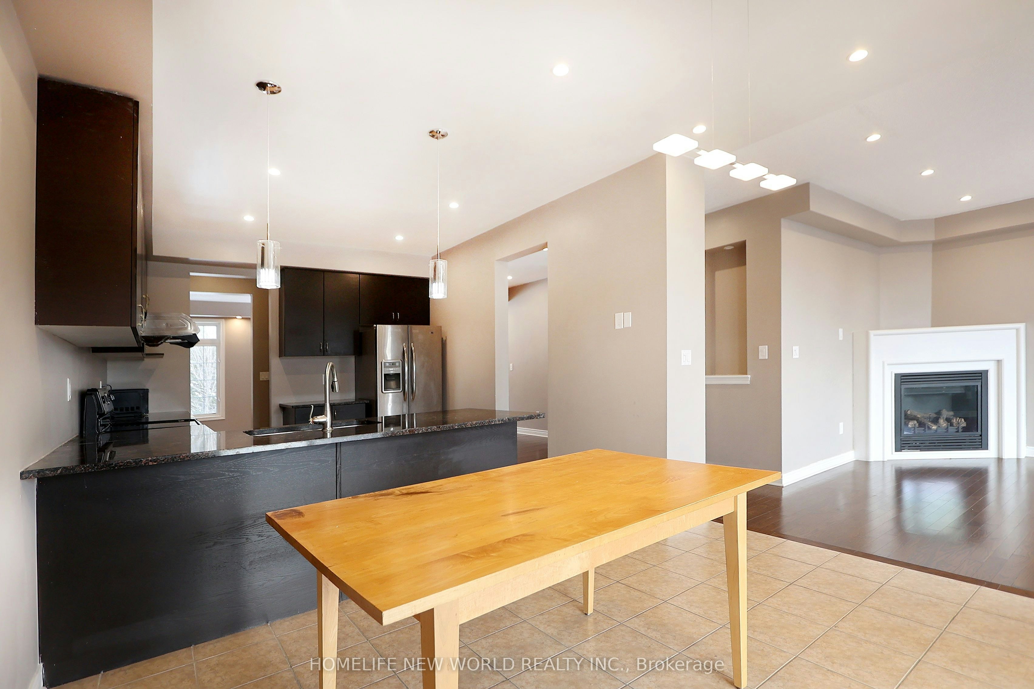 2nd Master Bedroom-41 Pulpwood Crescent, Richmond Hill, ON, L4E 0V1 - 19