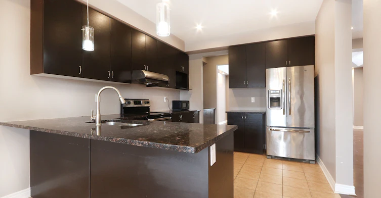 2nd Master Bedroom-41 Pulpwood Crescent, Richmond Hill, ON, L4E 0V1 - 17