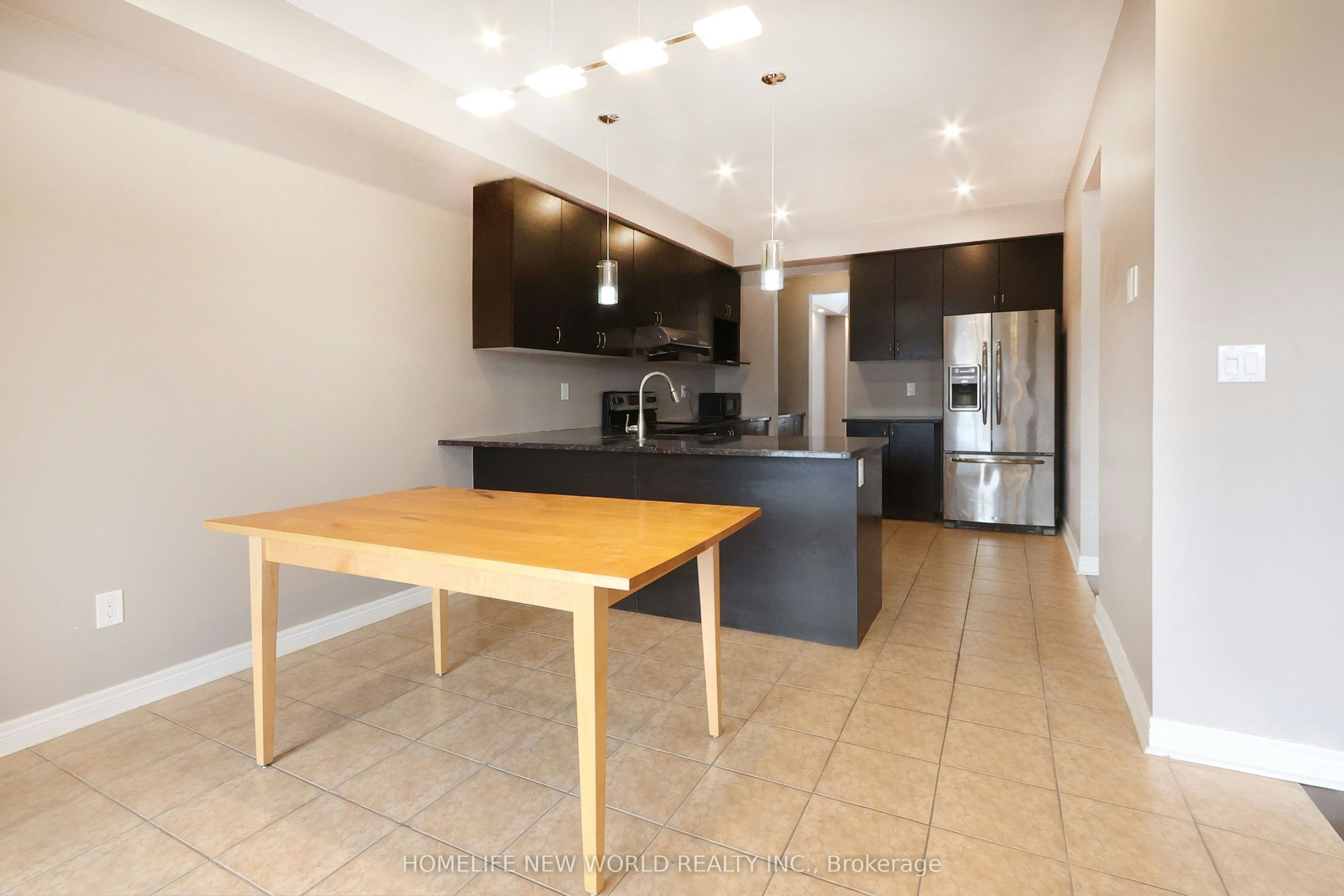 2nd Master Bedroom-41 Pulpwood Crescent, Richmond Hill, ON, L4E 0V1 - 18