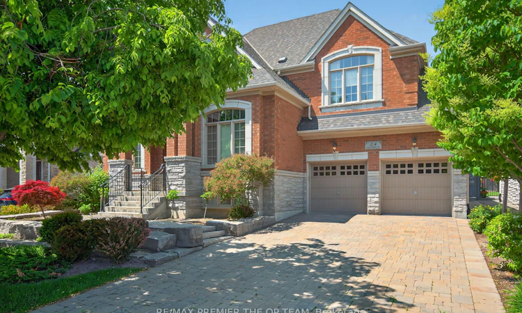24 Grand Vellore Crescent