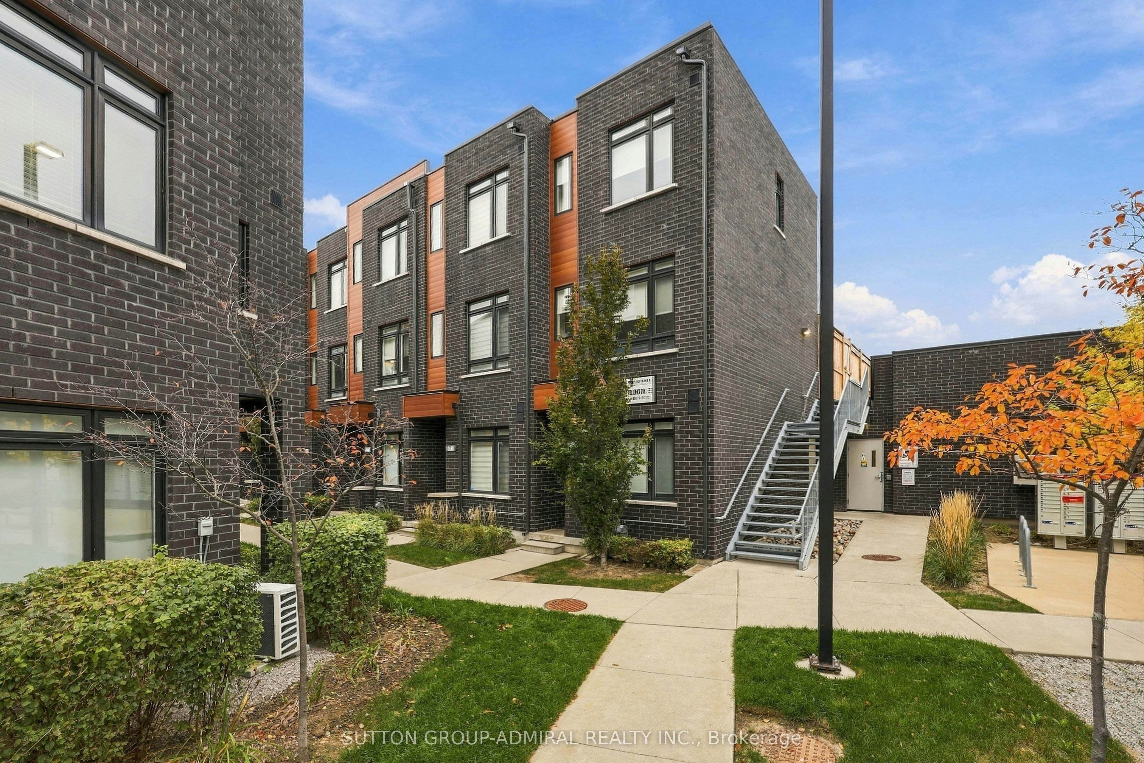 35-370 Red Maple Road, Richmond Hill, ON, L4C 5T4