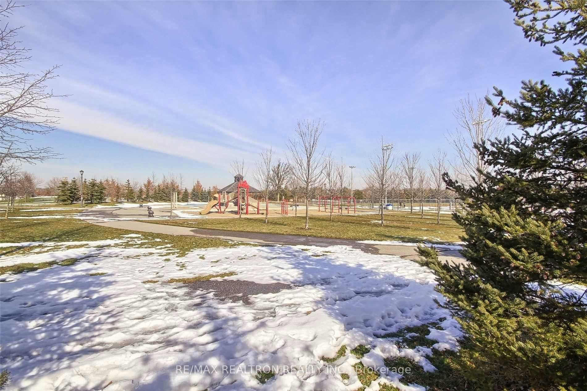 125 Holst Avenue, Markham, ON, L6C 0R6 - 39