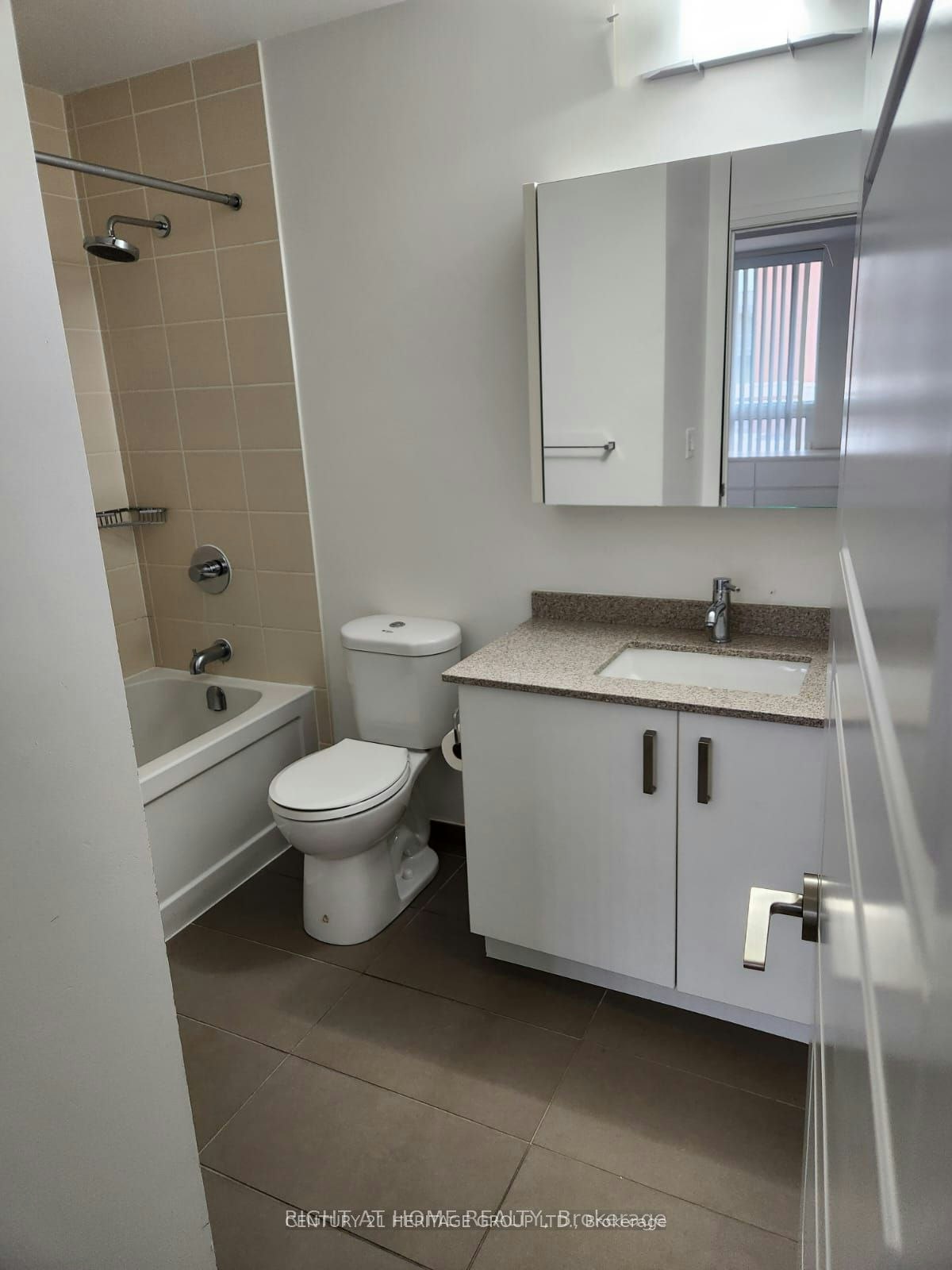 302-1 Uptown Drive, Markham, ON, L3R 5C1 - 7