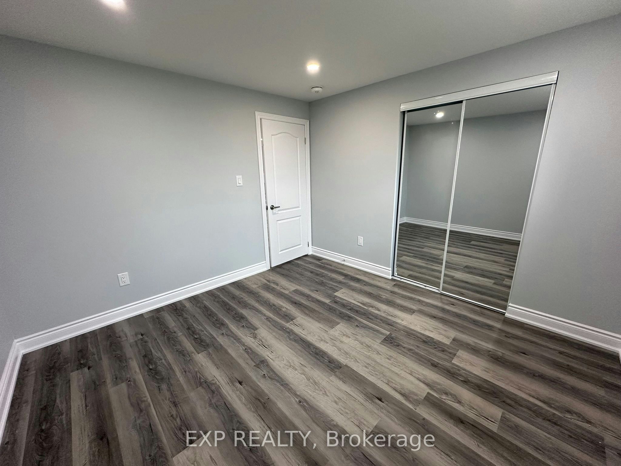 31 Lorne Thomas Place, New Tecumseth, ON, L9R 0T8 - 13