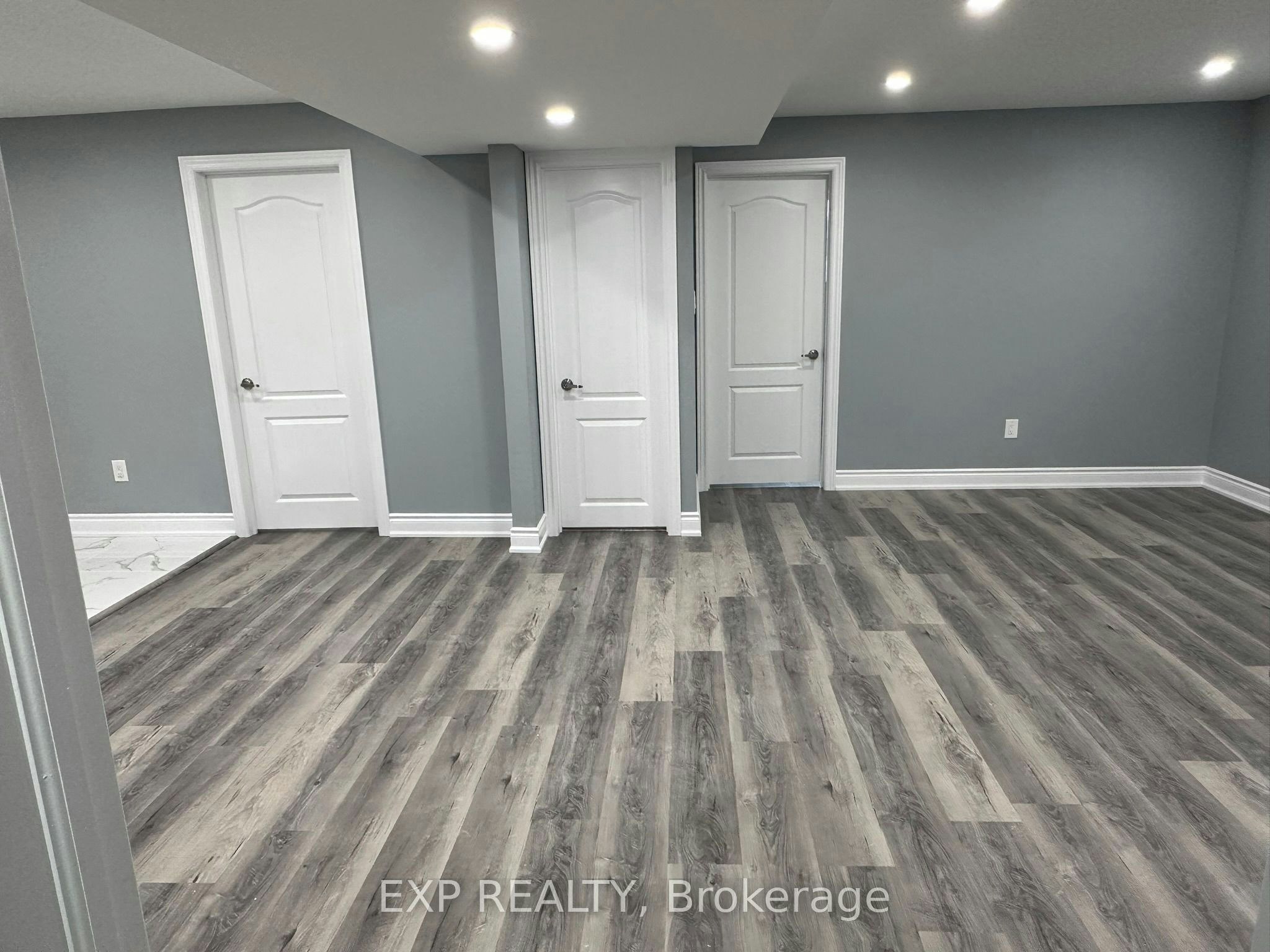 31 Lorne Thomas Place, New Tecumseth, ON, L9R 0T8 - 10